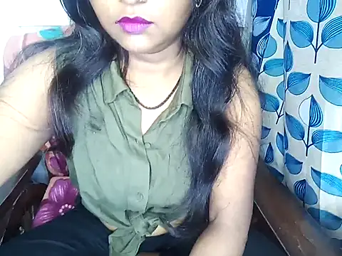 Snapshot of Muktha chatting on February 2025 06:36:02 AM Muktha online show from February 2025 06:36:02 AM