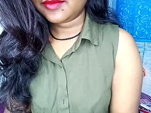 Snapshot of Muktha chatting on November 2025 06:56:02 AM Muktha online show from November 2025 06:56:02 AM