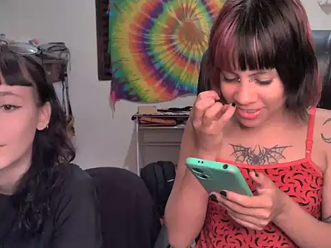 Snapshot of Liv_Alt chatting on May 2026 10:05:01 PM Liv Alt online show from May 2026 10:05:01 PM