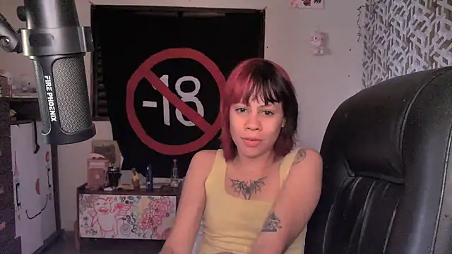Snapshot of Liv_Alt chatting on June 2026 03:58:01 PM Liv Alt online show from June 2026 03:58:01 PM