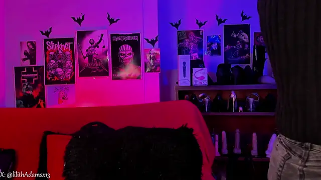 lilith-deveraux online show from February 2026 07:12:02 PM