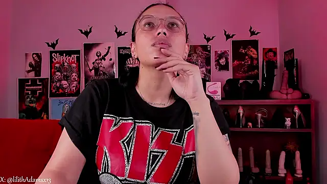 lilith-deveraux online show from March 2026 03:18:02 PM