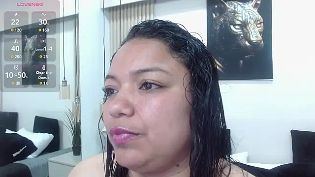 Snapshot of virtual_charm chatting on January 2025 01:39:01 PM virtual charm online show from January 2025 01:39:01 PM