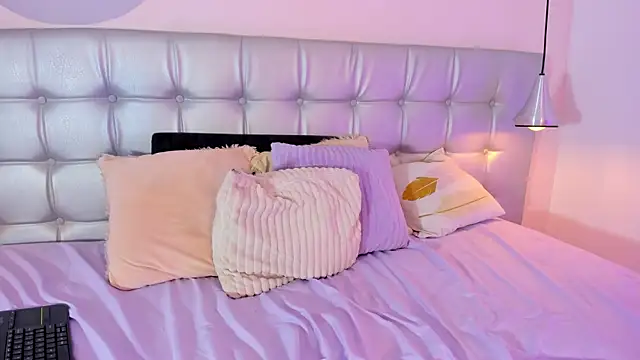 Axel brunette1 online show from January 2025 10:45:01 PM