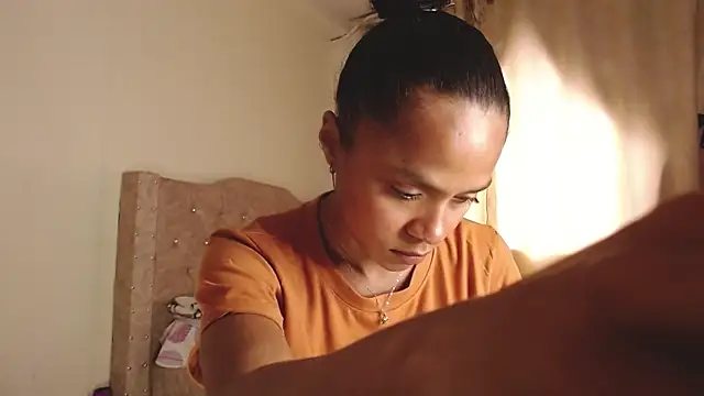 Samary thomas online show from December 2024 09:33:02 PM