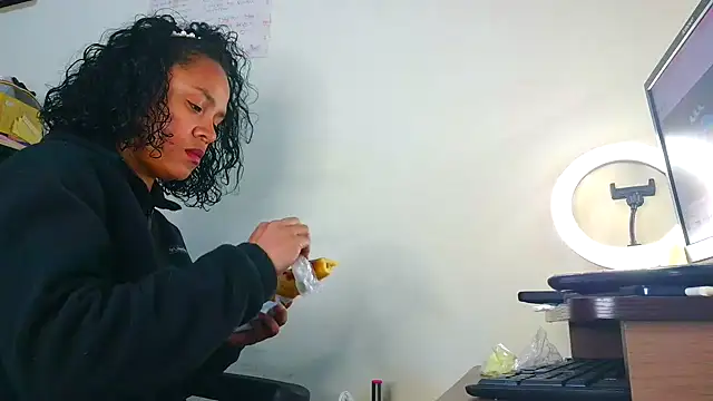 Samary thomas online show from November 2025 02:03:01 AM