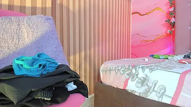 Snapshot of Taylor__cooper chatting on February 2025 09:52:02 PM Taylor cooper online show from February 2025 09:52:02 PM