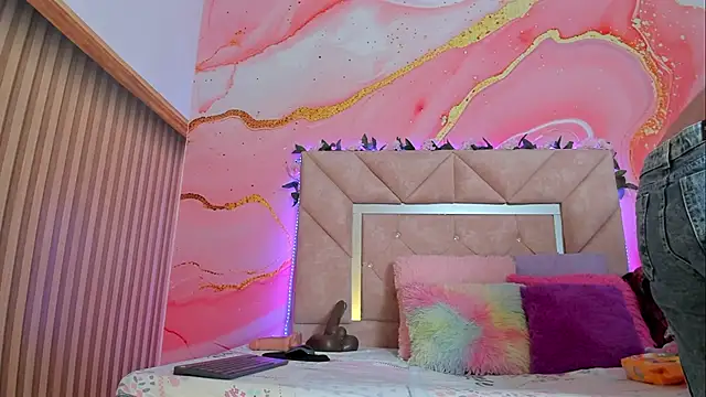 Snapshot of Taylor__cooper chatting on September 2025 06:29:02 PM Taylor cooper online show from September 2025 06:29:02 PM