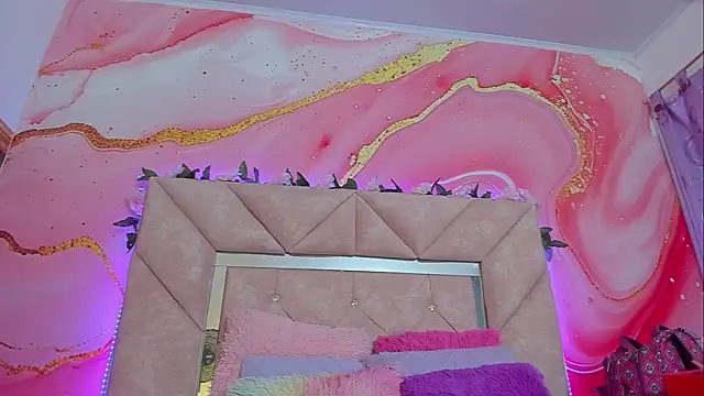 Snapshot of Taylor__cooper chatting on September 2025 06:33:01 PM Taylor cooper online show from September 2025 06:33:01 PM