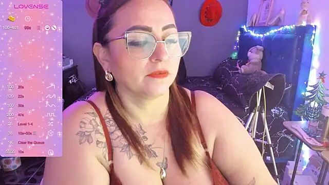 Snapshot of Ivonnee__ chatting on December 2024 07:48:02 AM Ivonnee online show from December 2024 07:48:02 AM
