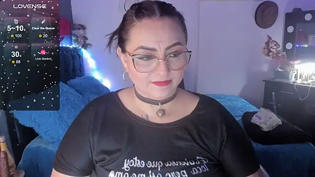 Snapshot of Ivonnee__ chatting on January 2025 07:29:01 AM Ivonnee online show from January 2025 07:29:01 AM