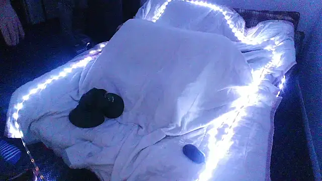 Cooperstone online show from December 2024 04:13:02 AM