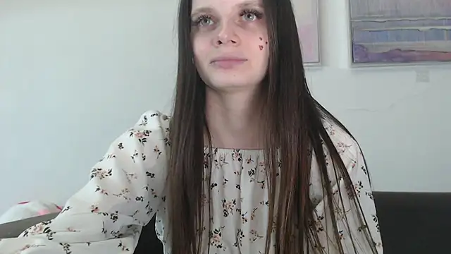Snapshot of Effi_18 chatting on February 2025 12:10:02 AM Effi 18 online show from February 2025 12:10:02 AM