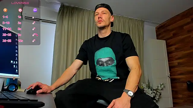 MateoBenjaminX online show from February 2026 12:30:02 PM