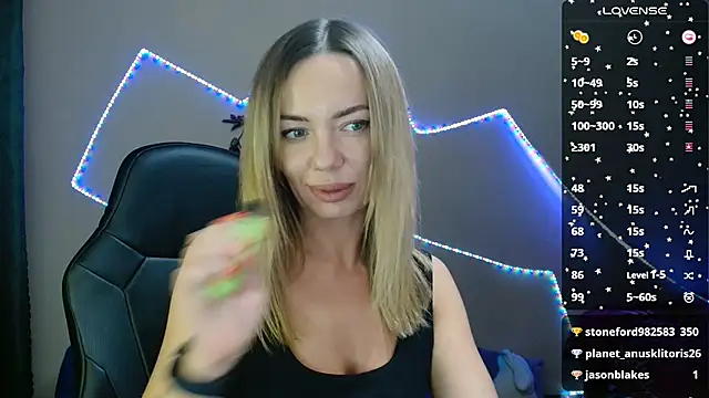 Snapshot of Daria_Spring chatting on February 2025 09:53:02 PM Daria Spring online show from February 2025 09:53:02 PM