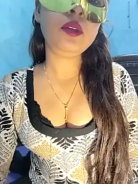 Shanaya Hotty online show from December 2024 12:22:01 PM