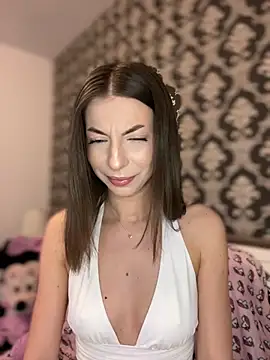 Mia Ethan online show from December 2024 12:30:01 PM