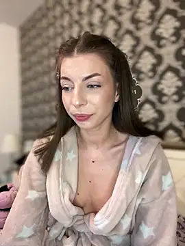 Mia Ethan online show from December 2024 07:11:02 PM