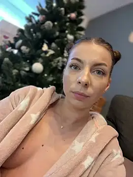 Mia Ethan online show from January 2025 01:35:01 PM