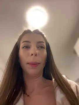 Mia Ethan online show from January 2025 05:44:02 PM