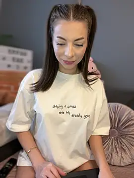 Mia Ethan online show from February 2025 07:44:01 AM