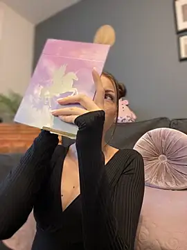 Mia Ethan online show from February 2025 06:40:01 AM