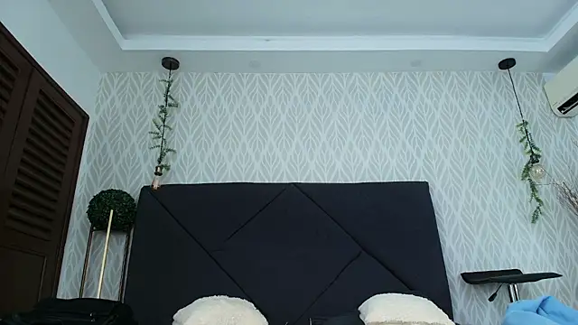 sandy rivas online show from April 2026 12:10:01 PM