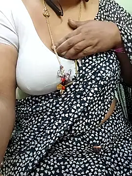 Snapshot of Sexy-Telugunayana2 chatting on May 2026 07:32:02 PM Sexy-Telugunayana2 online show from May 2026 07:32:02 PM