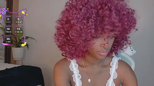 ahvi ebony online show from April 2026 01:49:02 PM