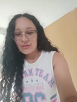 chunn liioo online show from November 2025 08:47:01 PM