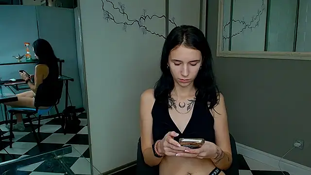 Snapshot of KarolinaBlacks chatting on December 2024 04:29:02 PM KarolinaBlacks online show from December 2024 04:29:02 PM