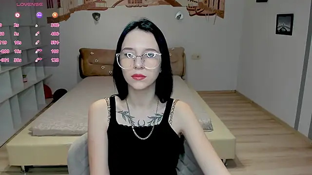 Snapshot of KarolinaBlacks chatting on January 2025 06:42:01 AM KarolinaBlacks online show from January 2025 06:42:01 AM