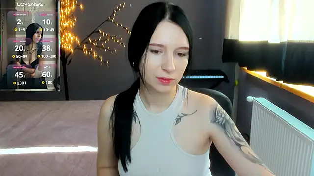 KarolinaBlacks online show from April 2026 05:30:01 AM