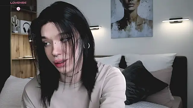 Dasha M online show from April 2026 01:03:01 PM