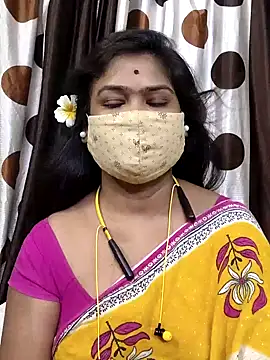 yoursweety09 online show from July 2026 12:02:01 AM