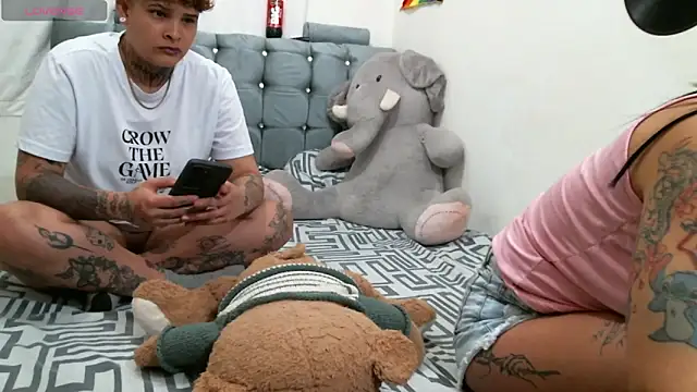 pamelaykamila online show from November 2025 08:08:02 PM