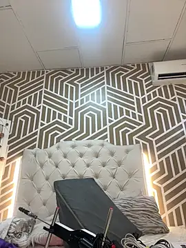 Snapshot of SashaDurante chatting on February 2026 12:20:02 PM SashaDurante online show from February 2026 12:20:02 PM