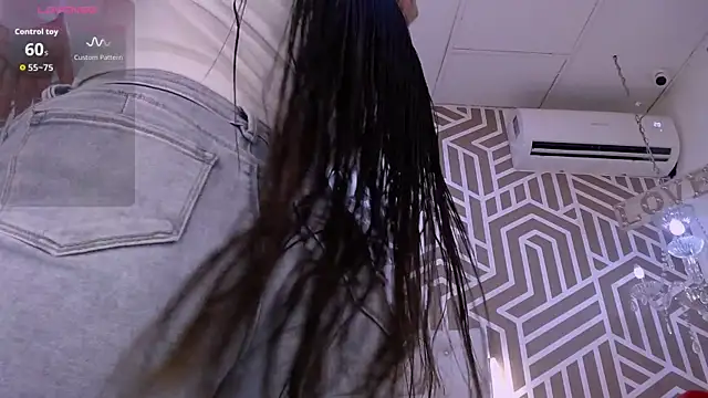 Snapshot of SashaDurante chatting on March 2026 12:33:02 PM SashaDurante online show from March 2026 12:33:02 PM