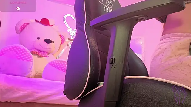 Laylafoxy tay online show from September 2025 03:22:01 AM