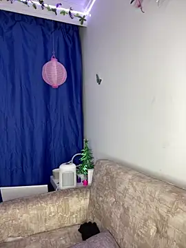 Snapshot of Im_Valen_Cute chatting on January 2025 12:13:01 AM Im Valen Cute online show from January 2025 12:13:01 AM