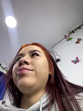 Snapshot of Im_Valen_Cute chatting on January 2025 12:38:01 AM Im Valen Cute online show from January 2025 12:38:01 AM