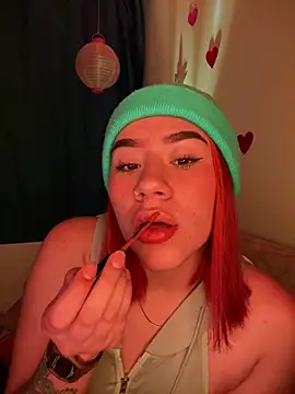 Snapshot of Im_Valen_Cute chatting on February 2025 02:45:02 AM Im Valen Cute online show from February 2025 02:45:02 AM