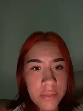 Snapshot of Im_Valen_Cute chatting on February 2025 07:38:02 PM Im Valen Cute online show from February 2025 07:38:02 PM