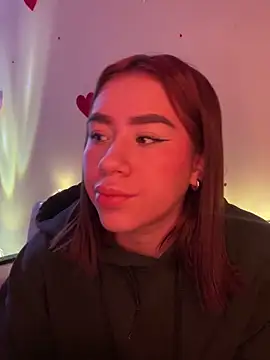 Snapshot of Im_Valen_Cute chatting on March 2025 10:17:01 PM Im Valen Cute online show from March 2025 10:17:01 PM