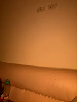 Snapshot of Im_Valen_Cute chatting on October 2025 02:31:02 AM Im Valen Cute online show from October 2025 02:31:02 AM