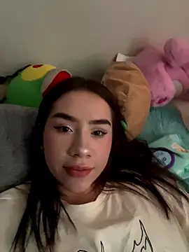 Snapshot of Im_Valen_Cute chatting on October 2025 10:25:02 PM Im Valen Cute online show from October 2025 10:25:02 PM