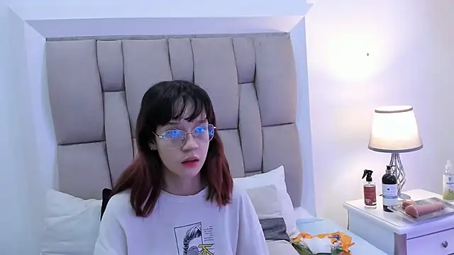 Snapshot of Nastya_Fantasy chatting on December 2024 07:27:02 PM Nastya Fantasy online show from December 2024 07:27:02 PM