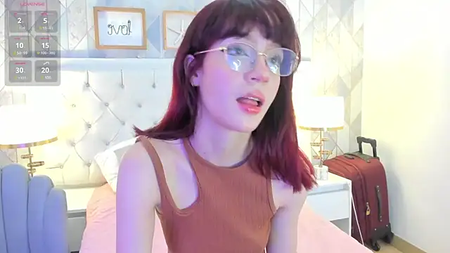 Snapshot of Nastya_Fantasy chatting on February 2025 07:31:02 PM Nastya Fantasy online show from February 2025 07:31:02 PM