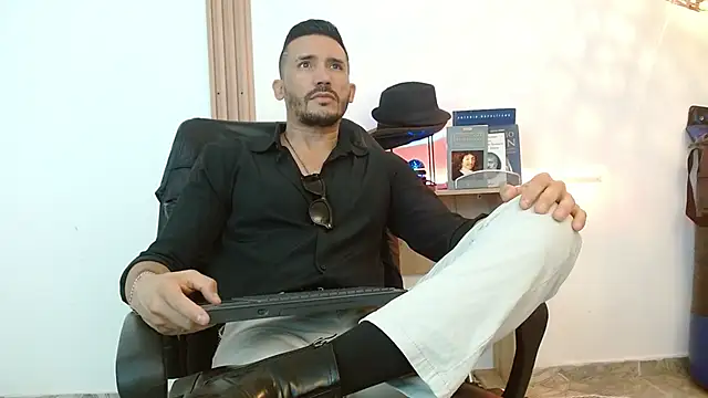 Reiko 85  online show from November 2025 03:01:02 PM