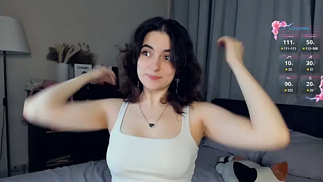 DracosMoon online show from November 2025 07:03:02 AM